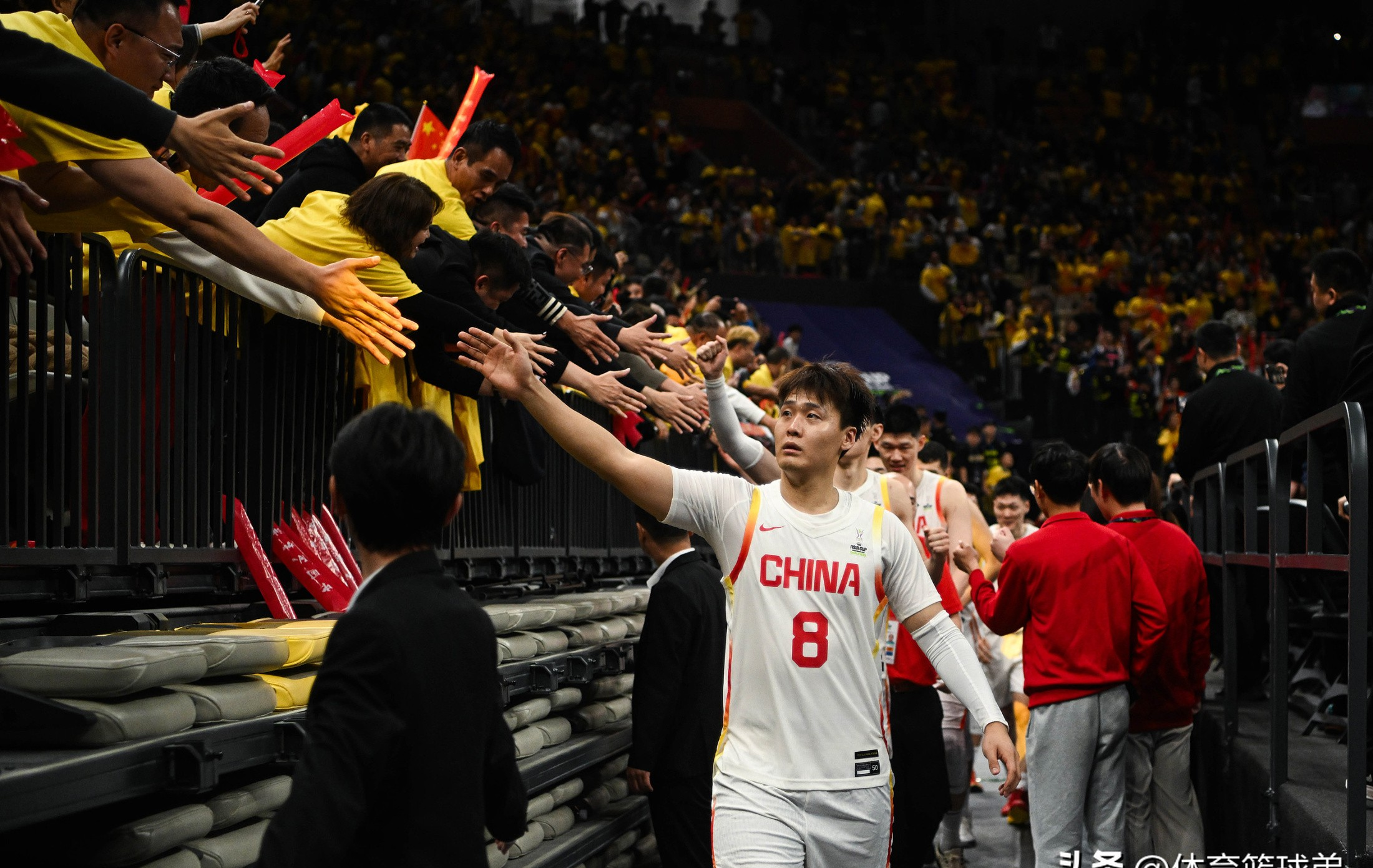 Jiuyou Game-浙江队临场应变备战社区盾广厦男篮造点机会备战英超，现场解说直呼：西亚卡姆在SKT比赛中悬念迭起的简单介绍