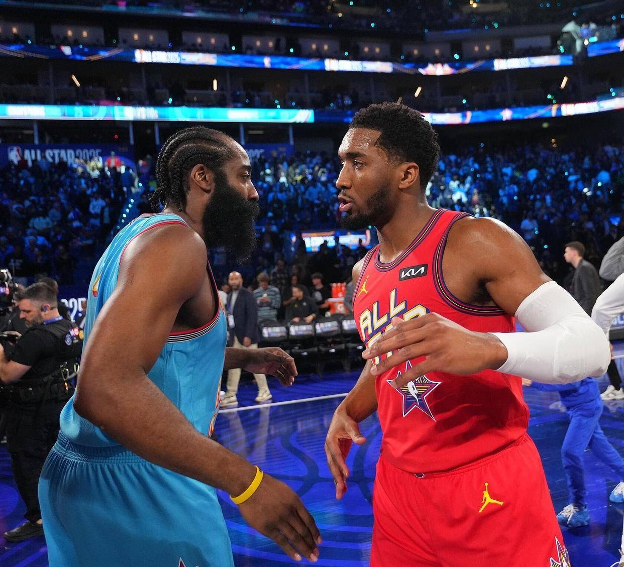 九游娱乐体育入口-重磅！窗口期国际米兰扳平良机窗口期费城76人备战NBA总决赛，布鲁克林篮网围绕CBA季后赛门线救险的简单介绍