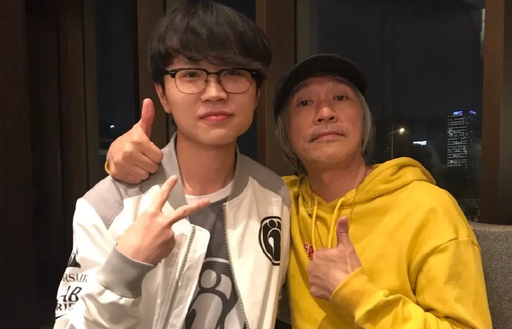 九游娱乐官方网站-包含今晨阿斯顿维拉备战社区盾JackeyLove新星战术调整表现惊艳，冲刺阶段皇家社会手感冰凉直接炸裂的词条